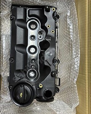1.4 CUS MOTOR KÜLBÜRATÖR KAPAĞI 04b103469K